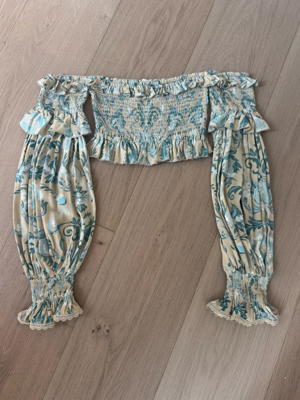 NWT Spell & the Gypsy aurora peasant crop top in Avocado size XS - Picture 9 of 12